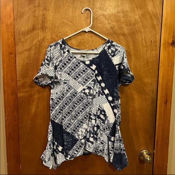 kate & henry Tops - 💕10/$10 SALE💕 Kate & Henry Top